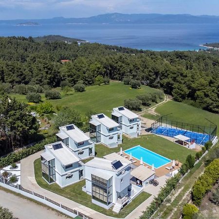 Blue Avenue Aparthotel Paliouri Bagian luar foto