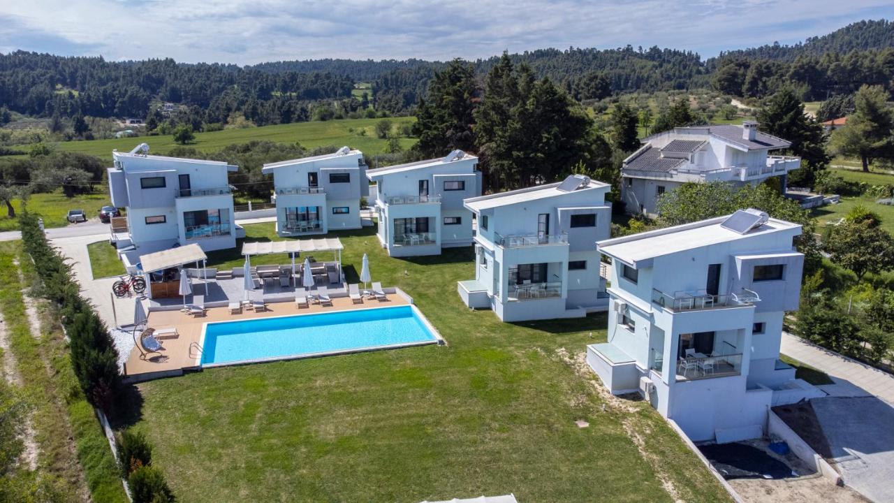 Blue Avenue Aparthotel Paliouri Bagian luar foto