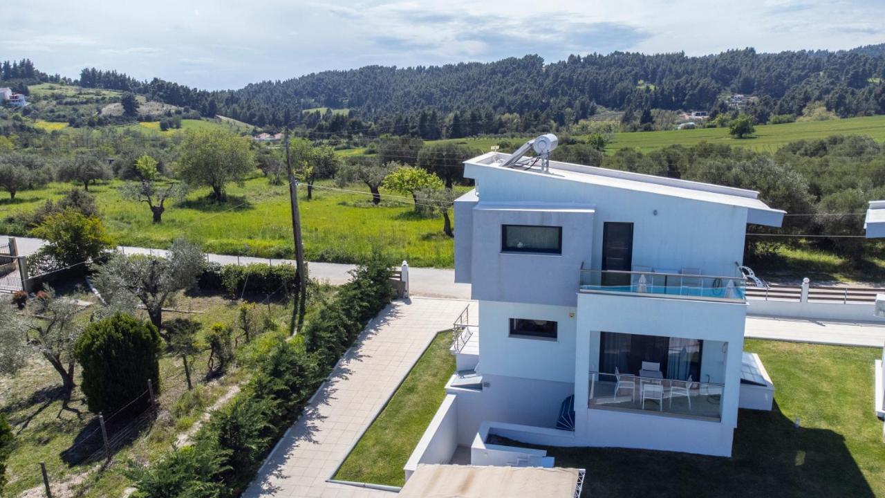 Blue Avenue Aparthotel Paliouri Bagian luar foto