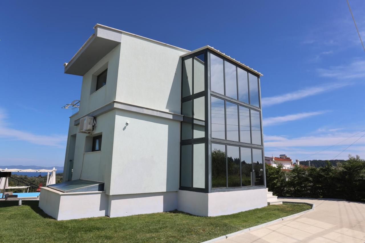 Blue Avenue Aparthotel Paliouri Bagian luar foto