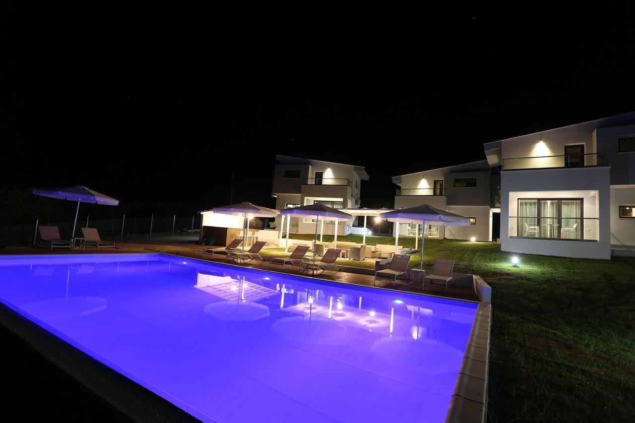 Blue Avenue Aparthotel Paliouri Bagian luar foto
